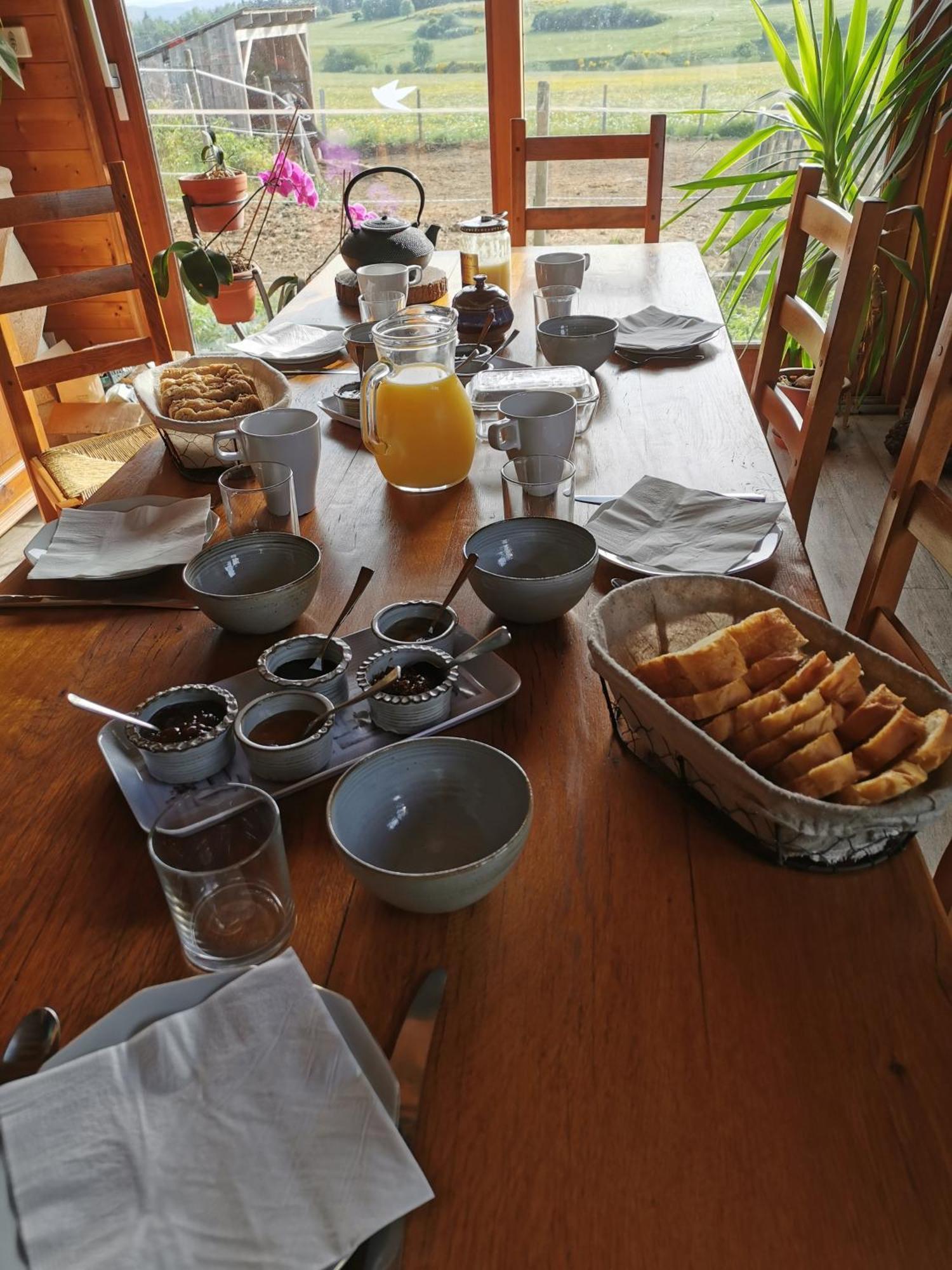 Bed and Breakfast La Rose Des Vents Les Vastres Экстерьер фото